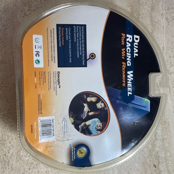 Wii RACING CONTROLLER CASE - Picture 3 of 4